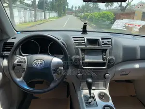 Toyota Highlander 2013 Black