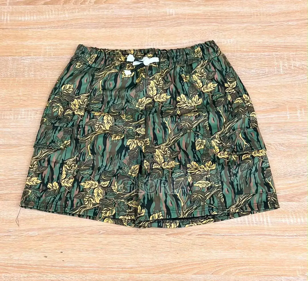 Tops for Both Men and Women