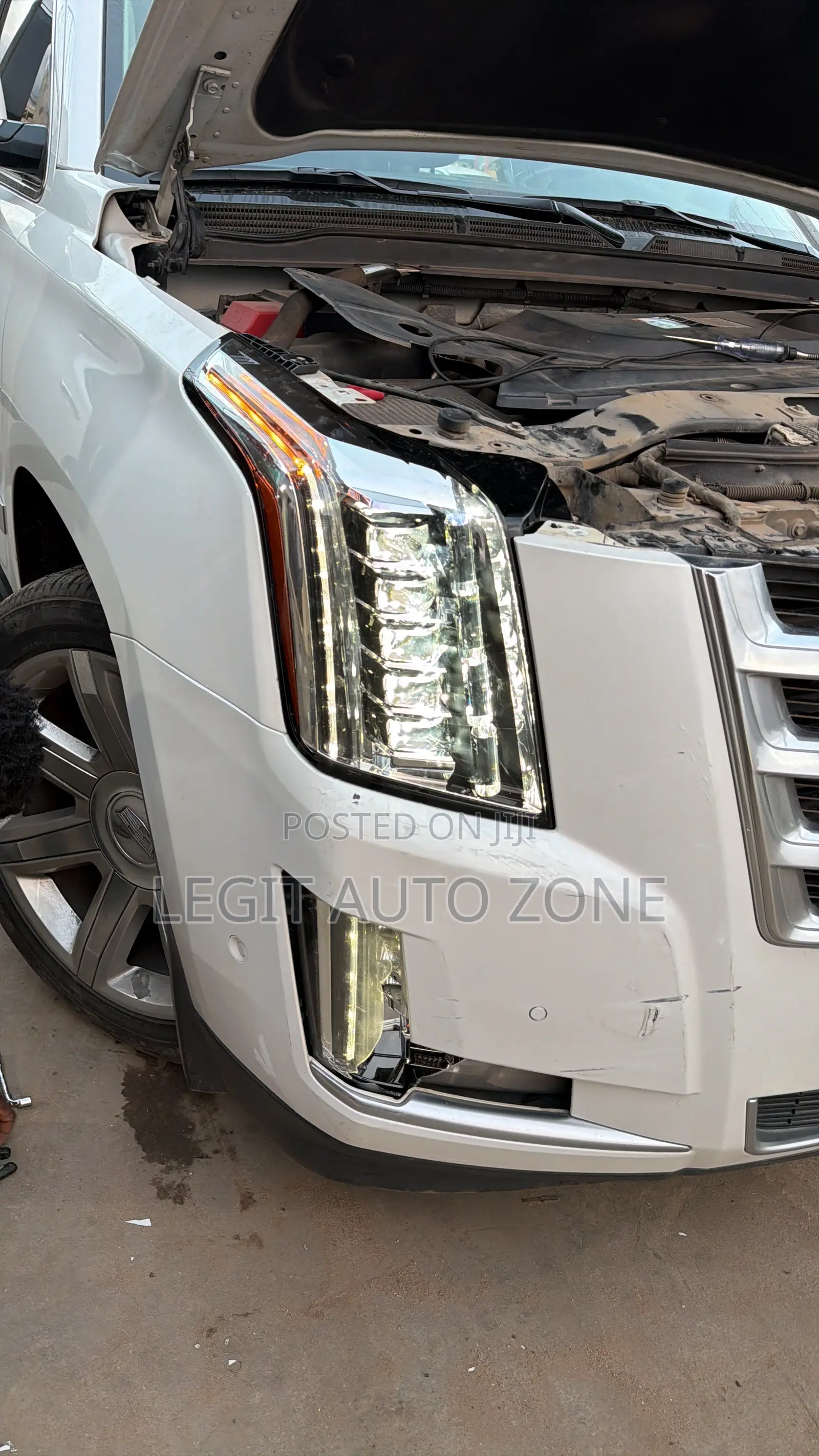 Cadillac Escalade 2015,2016,2017, Headlight Available