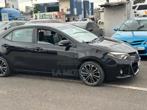 Toyota Corolla 2016 Black