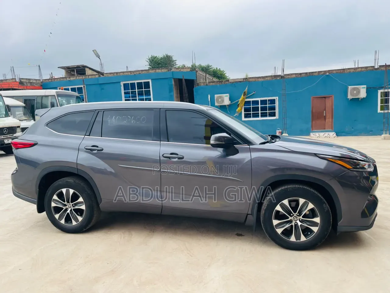 Toyota Quantum 2022 Grey