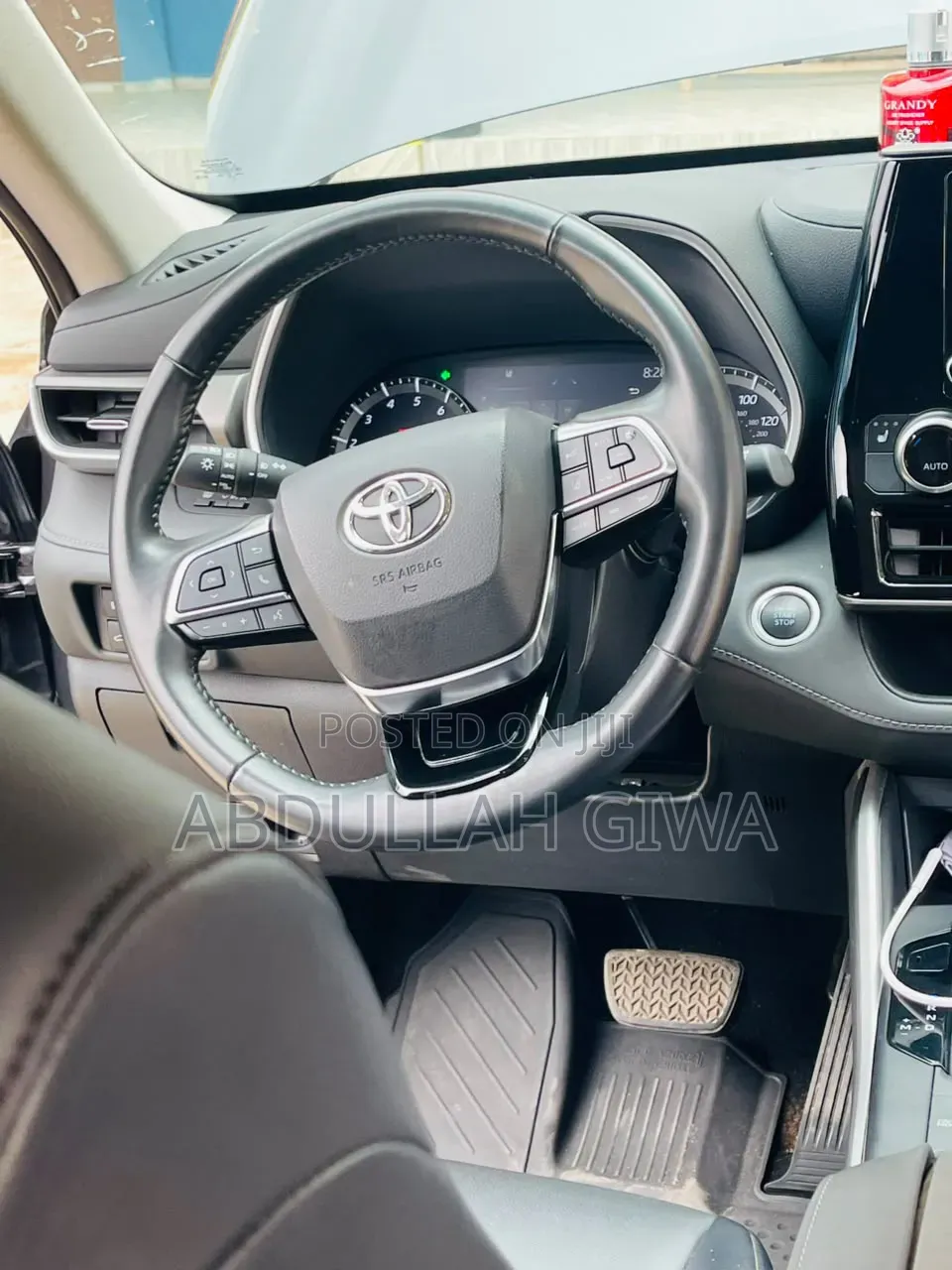 Toyota Quantum 2022 Grey