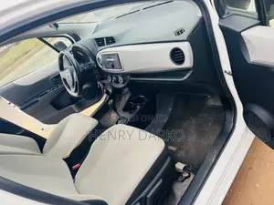 Toyota Vitz 2013 White