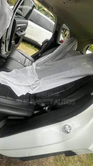 Honda CR-V 2023 White