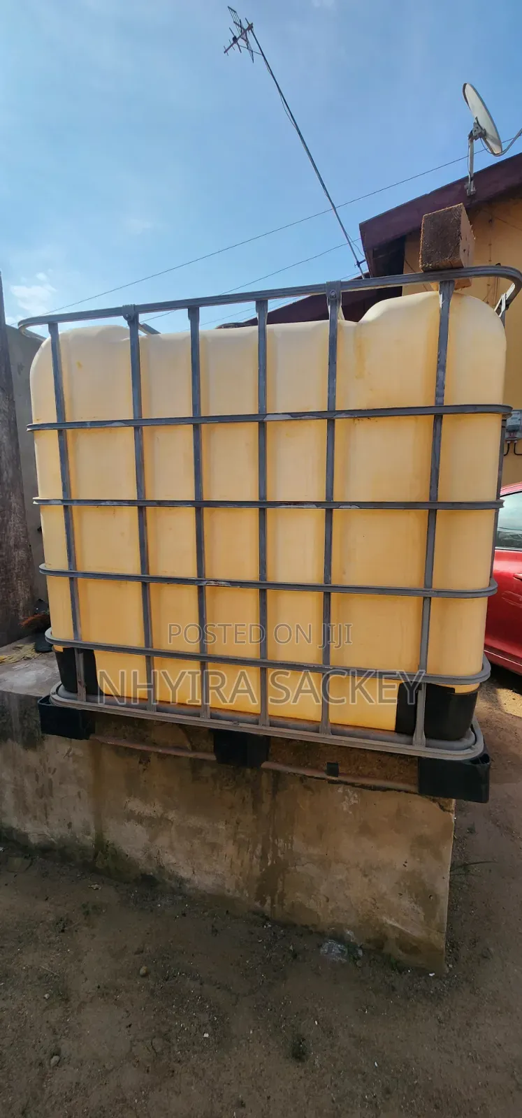 Off-White 1000l Ibc Tank