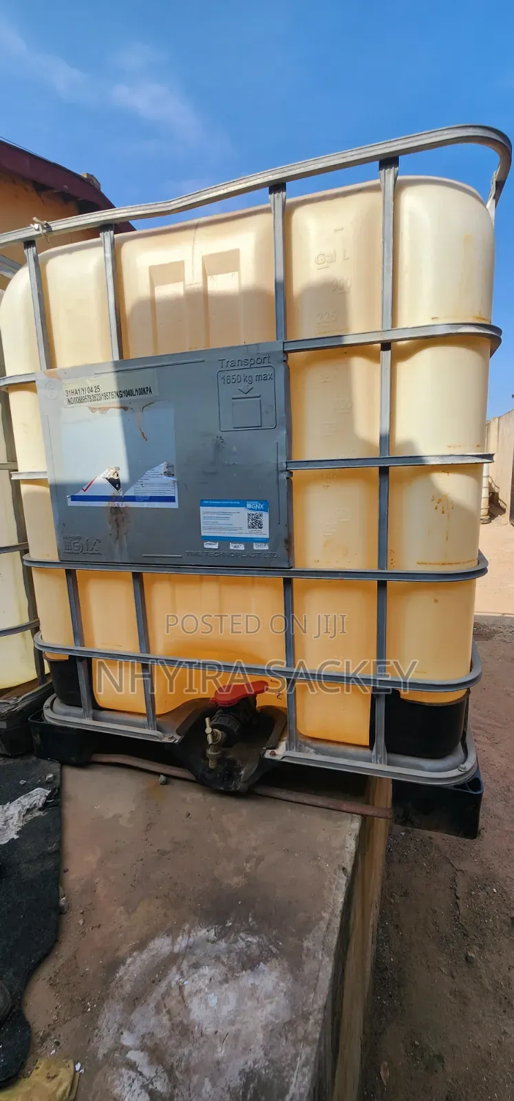 Off-White 1000l Ibc Tank
