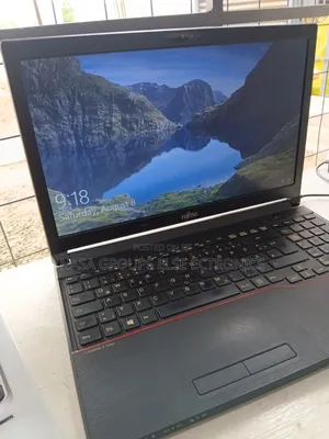 Laptop Fujitsu Amilo Li3710 4GB AMD Ryzen 5 HDD 512GB