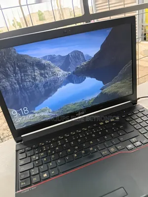 Laptop Fujitsu Amilo Li3710 4GB AMD Ryzen 5 HDD 512GB