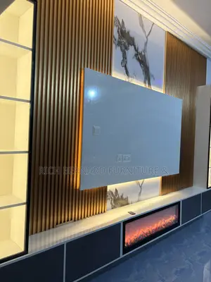 Modern Customized TV Unit + Fireplace