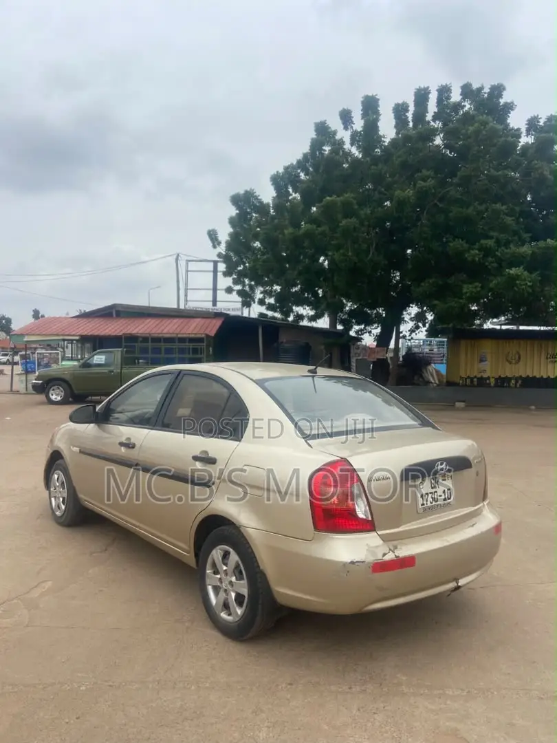 Hyundai Accent 2007 Gold