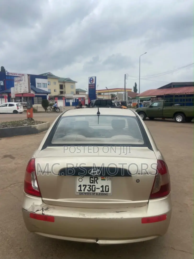 Hyundai Accent 2007 Gold