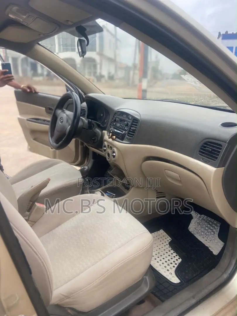 Hyundai Accent 2007 Gold