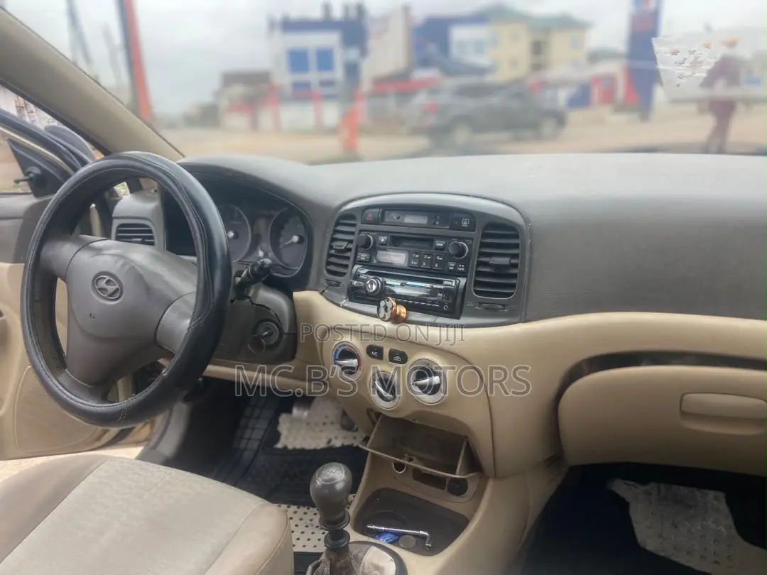 Hyundai Accent 2007 Gold