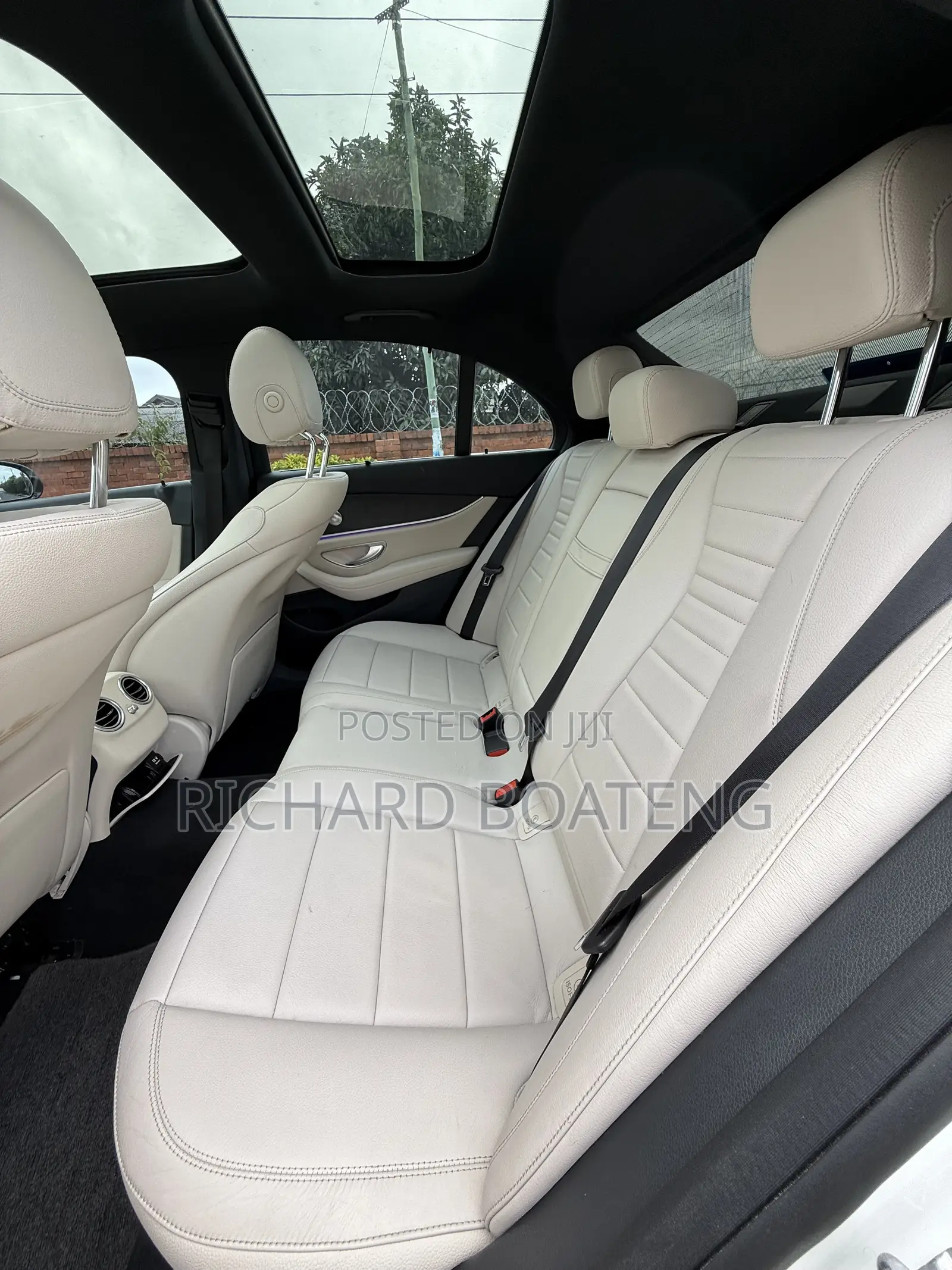 Mercedes-Benz E400 2017 Off white