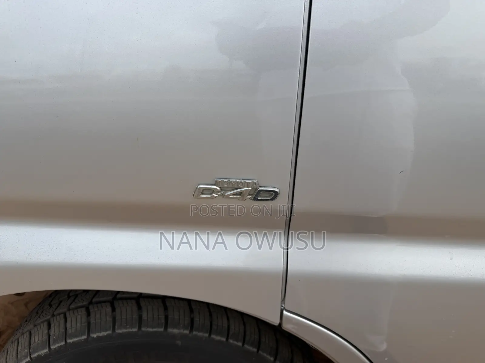Toyota HiAce 2014 Silver