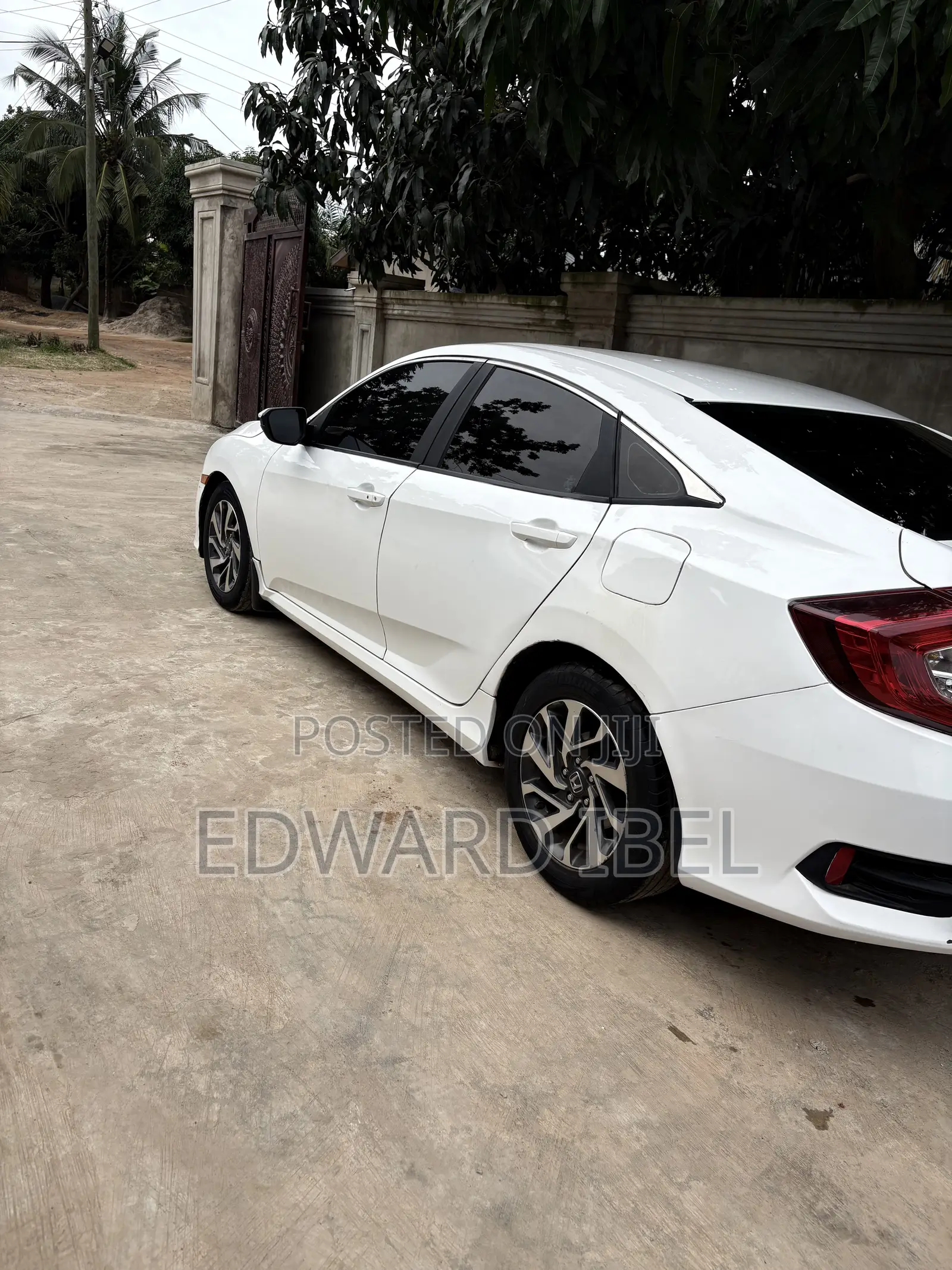 Honda Civic EX-L Sedan 2018 White