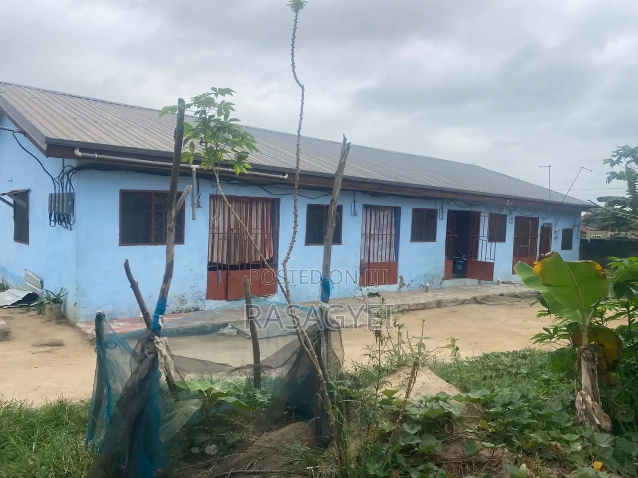5bdrm House in Accra Metropolitan for sale