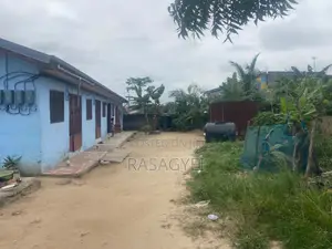 5bdrm House in Accra Metropolitan for sale