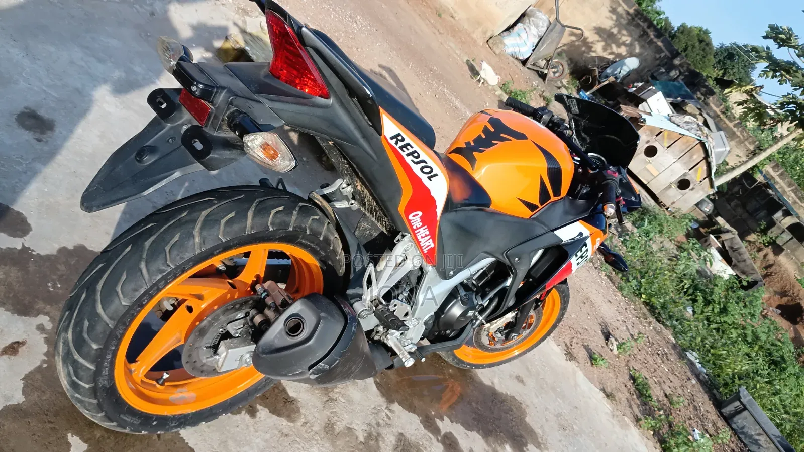 Honda CBR 2017 Orange