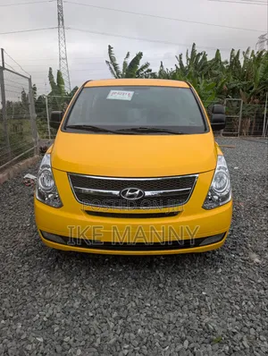 Hyundai Starex 2016 Yellow