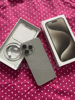 Apple iPhone 15 Pro Max 256 GB Silver