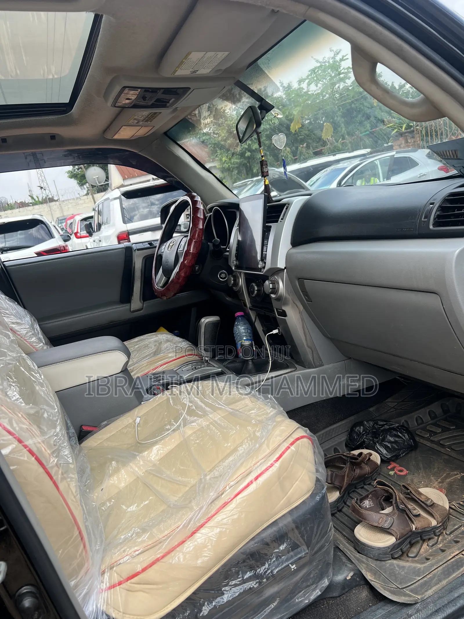 Toyota 4-Runner SR5 4WD 2011 Black