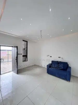 3bdrm House in Lake Side Estate for sale
