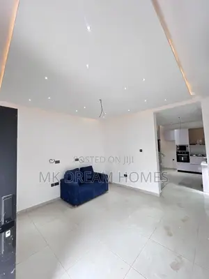 3bdrm House in Lake Side Estate for sale