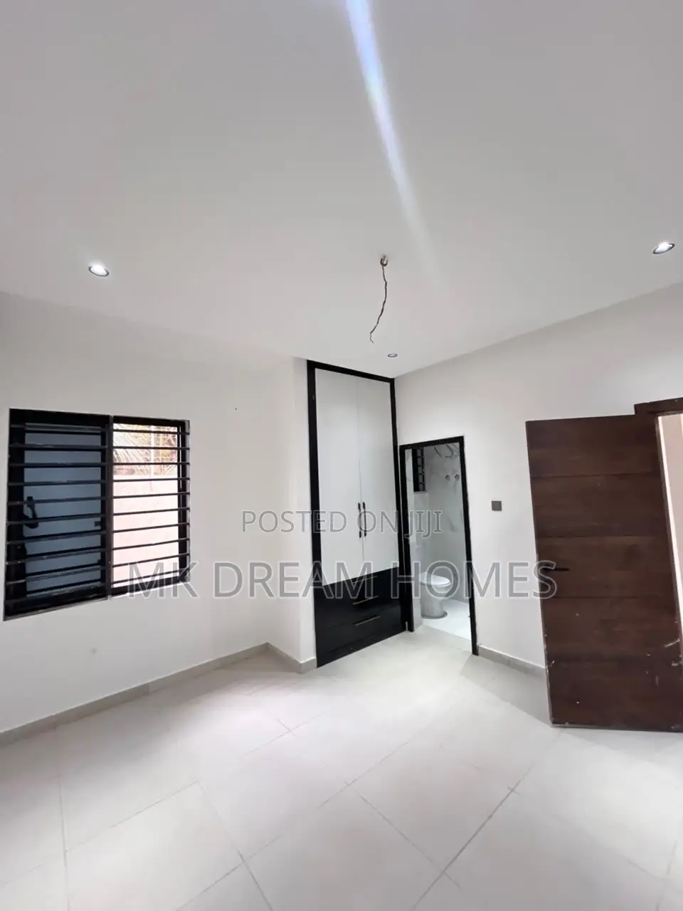 3bdrm House in Lake Side Estate for sale