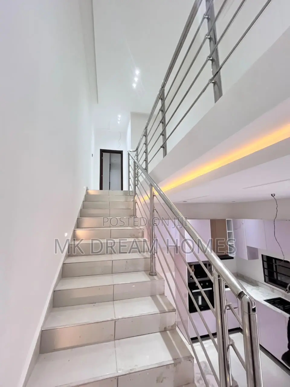 3bdrm House in Lake Side Estate for sale