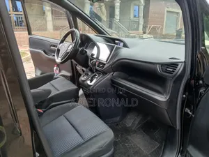 Toyota Voxy ZS Kirameki 2WD 7-Seater 2014 Black