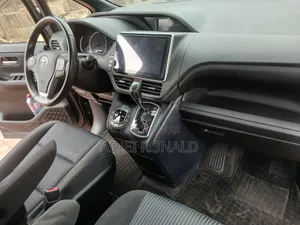 Toyota Voxy ZS Kirameki 2WD 7-Seater 2014 Black