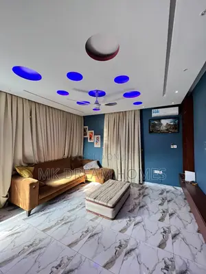 2bdrm House in Lake Side Estate for rent