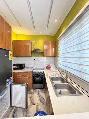 2bdrm House in Lake Side Estate for rent