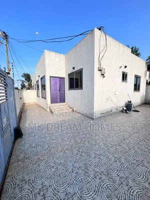 2bdrm House in Lake Side Estate for rent