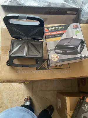 Brand New Hoffmans Sandwich Toaster - Non Stick Plates