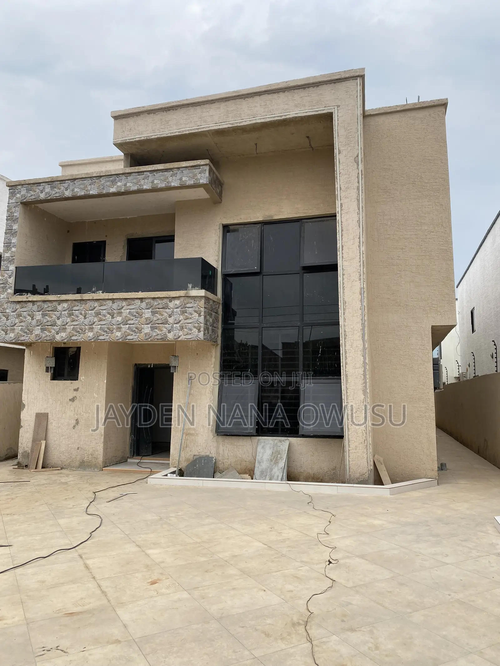 3bdrm House in Lashibi, Sakumono for sale