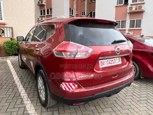 Nissan Rogue SV AWD 2016 Red