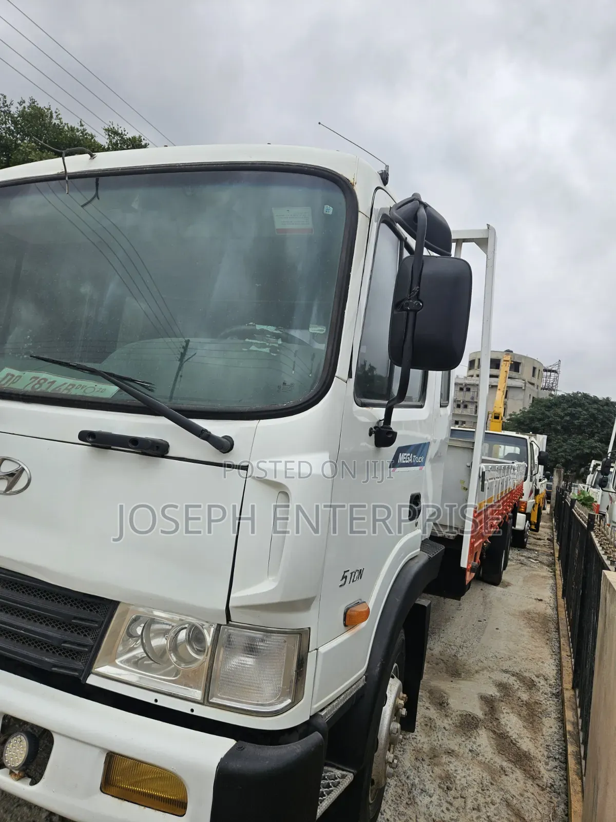 Hyundai 5-Ton Gold