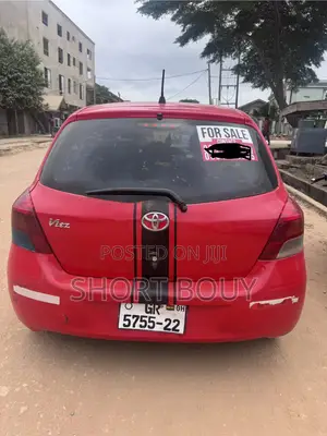 Toyota Vitz 1.5 FWD 5dr 2010 Red