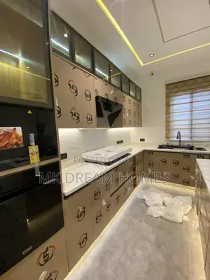 3bdrm House in Lake Side Estate for rent