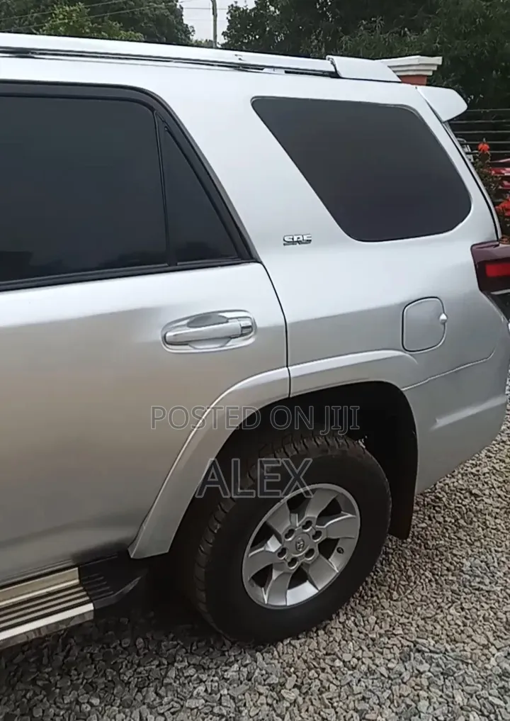 Toyota 4-Runner 2013 Silver