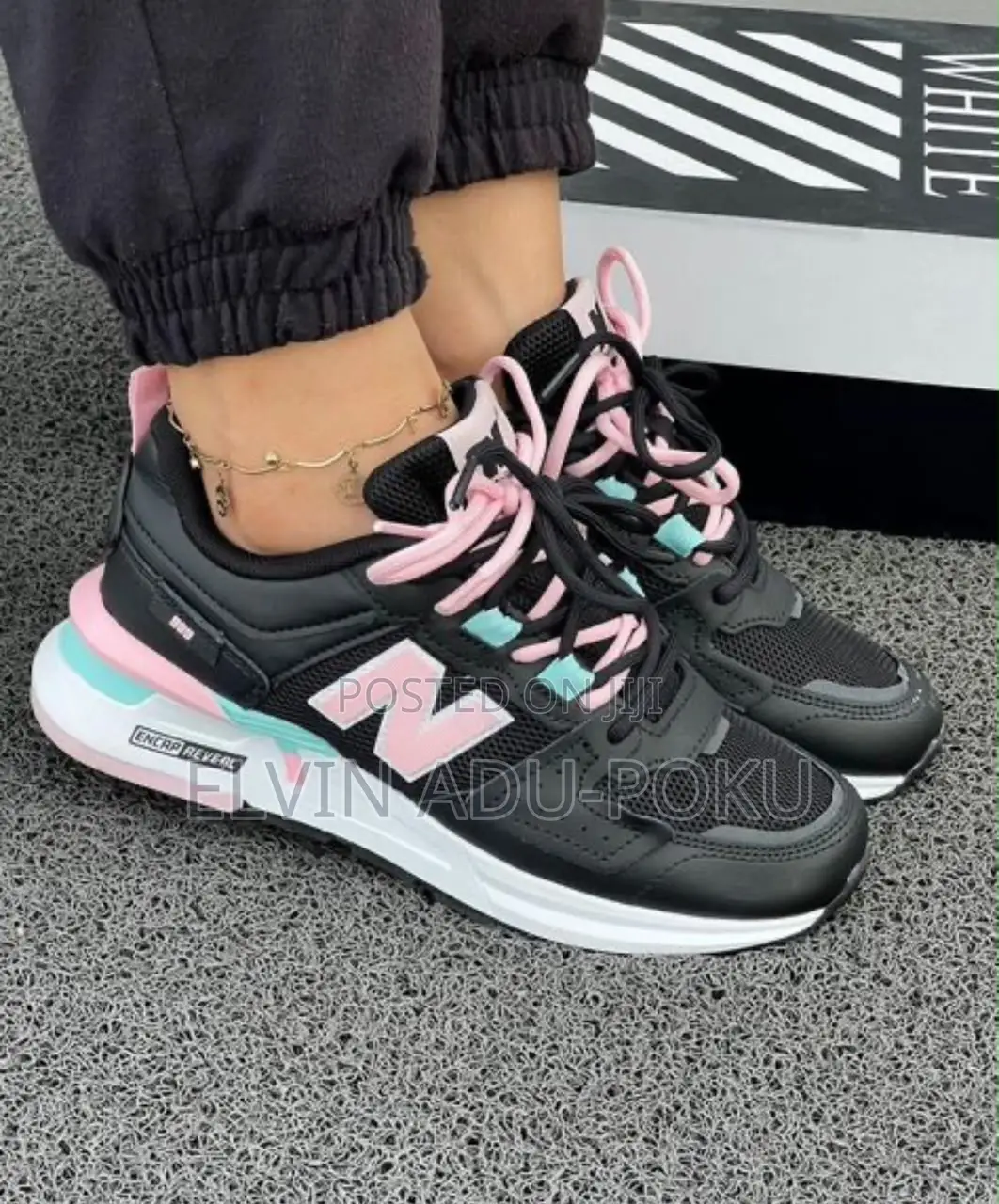 New Balance Tenis 999 for Ladies , SWIPE TO OTHER COLOURS >