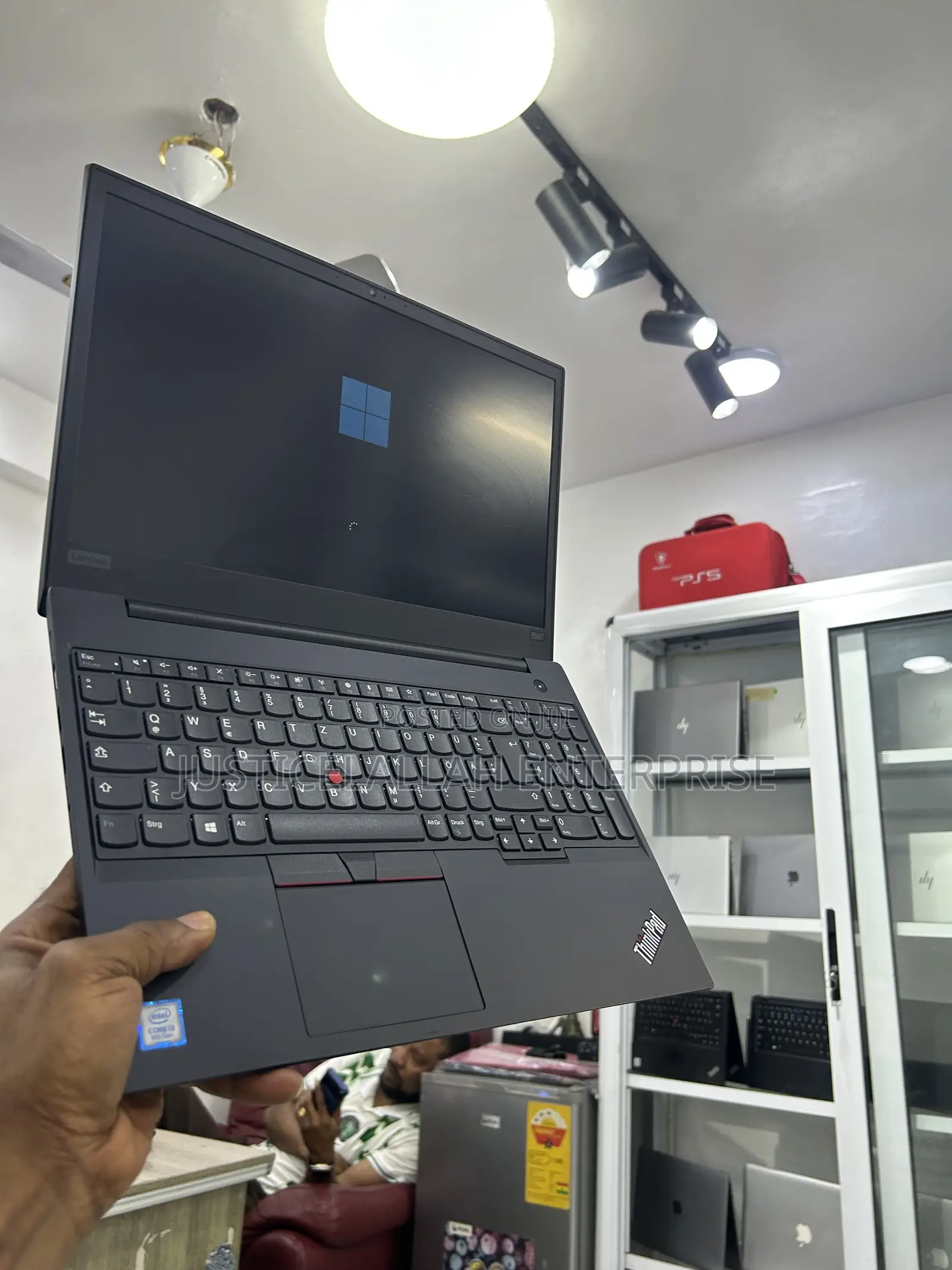 Laptop Lenovo ThinkPad E580 8GB Intel Core i3 SSD 256GB
