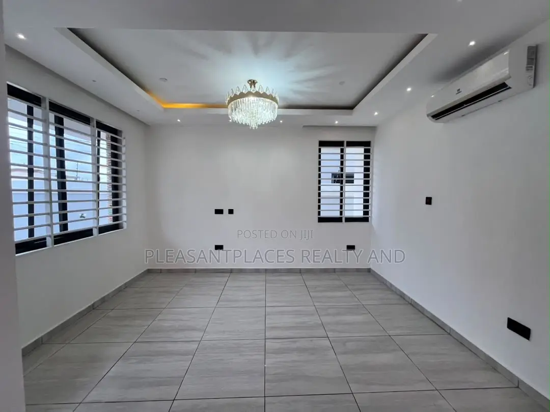 4bdrm House in Pleasantplaces And, Ashaley Botwe for rent