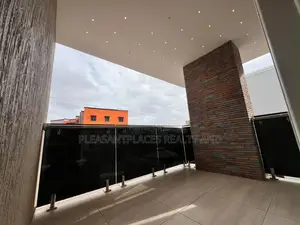 4bdrm House in Pleasantplaces And, Ashaley Botwe for rent