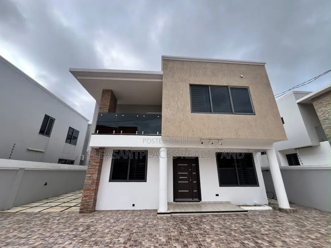 4bdrm House in Pleasantplaces And, Ashaley Botwe for rent
