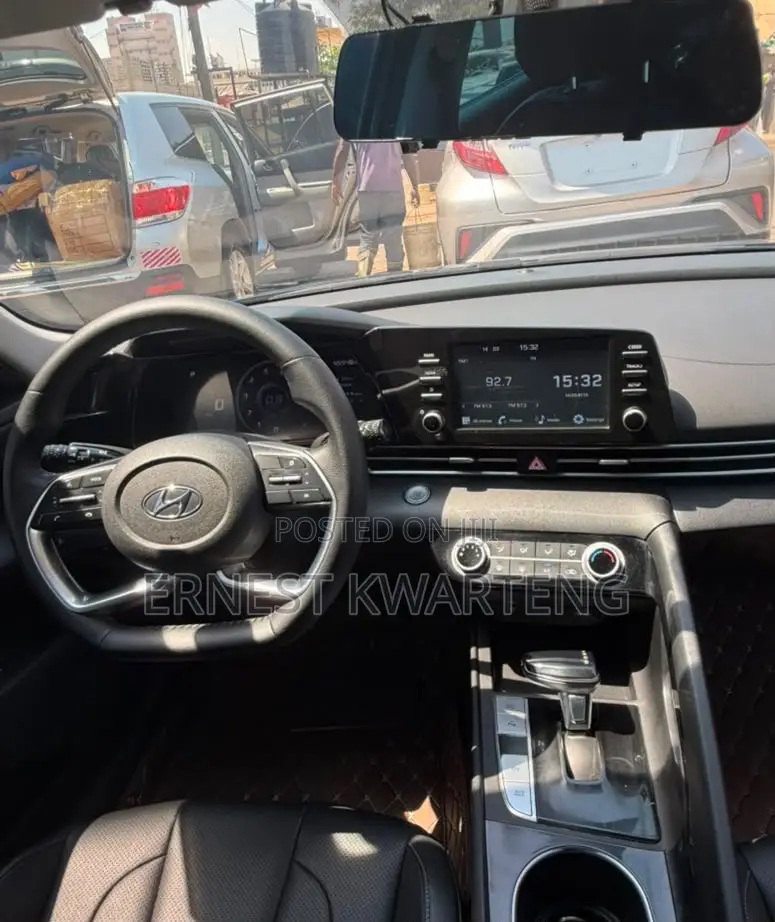 Hyundai Elantra 2021 Blue