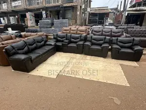 Comfortable Complete Sofa Set, Comes With Storage and Cup Holders