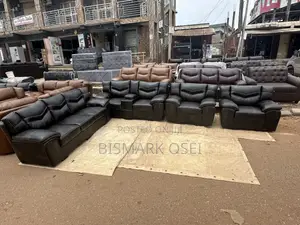 Comfortable Complete Sofa Set, Comes With Storage and Cup Holders